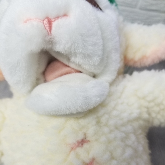 Lambchop puppet (Avon) - Picture 2 of 8
